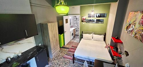Η κουζίνα ή μικρή κουζίνα στο EROFILI Studios
