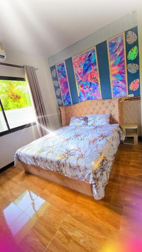 Ένα ή περισσότερα κρεβάτια σε δωμάτιο στο NKR Poolvilla