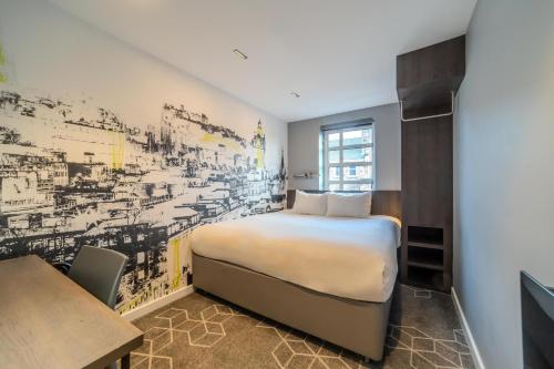 KM Hotel photo 3