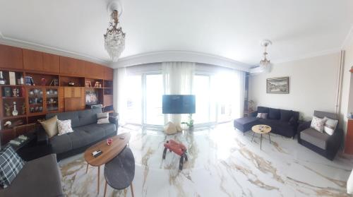 SEA VIEW HOME