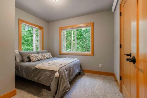 a bedroom with a bed and a window at 15GS - Hot Tub - WIFI- Pets Ok in Deming