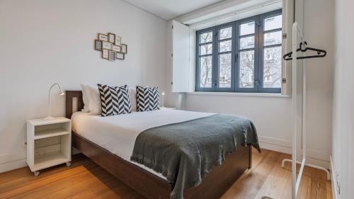 Modern and Bright Apartment by LovelyStay