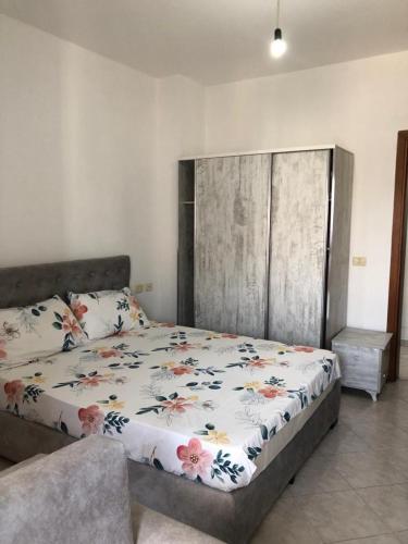 Apartament 6 B