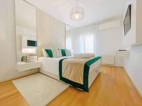 Prestige Lisbon Entire 3 Bedroom Luxury Apartment