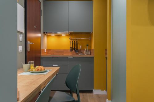 Dapur atau dapur kecil di "Suite Centro Città" Self Check-In WiFi & Netflix