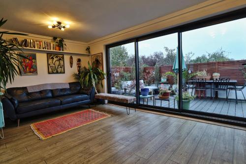 Χώρος καθιστικού στο Your beautiful home in London