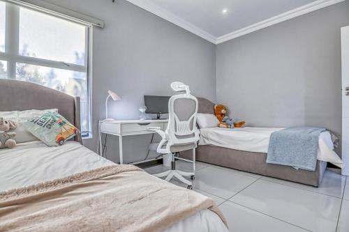 Φωτογραφία από το άλμπουμ του Urban Nest Retreat σε Roodepoort