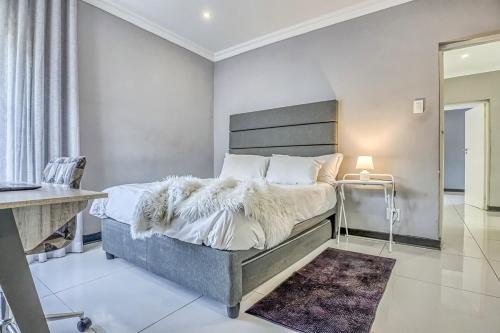 Φωτογραφία από το άλμπουμ του Urban Nest Retreat σε Roodepoort