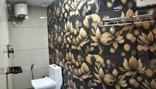 Et badeværelse på Dusk Vistas Resort