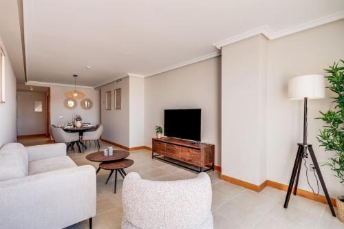 Sea View Apartment Near Estepona and Marbella - Pool and Private Parking photo 13