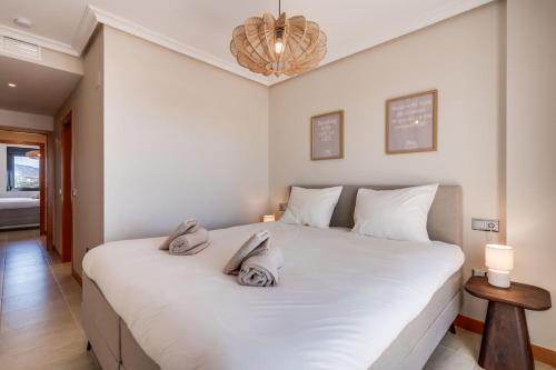 Sea View Apartment Near Estepona and Marbella - Pool and Private Parking photo 5