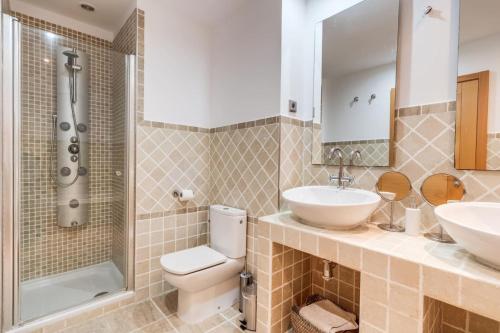 Sea View Apartment Near Estepona and Marbella - Pool and Private Parking photo 16