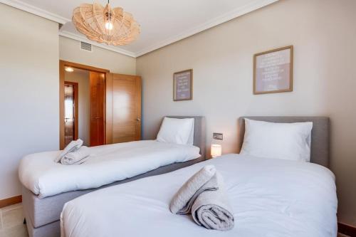 Sea View Apartment Near Estepona and Marbella - Pool and Private Parking photo 19