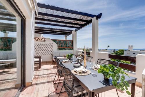 Sea View Apartment Near Estepona and Marbella - Pool and Private Parking photo 8