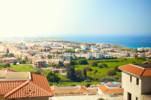 Townhouse Smile - Seaview Escape with Shared Pool