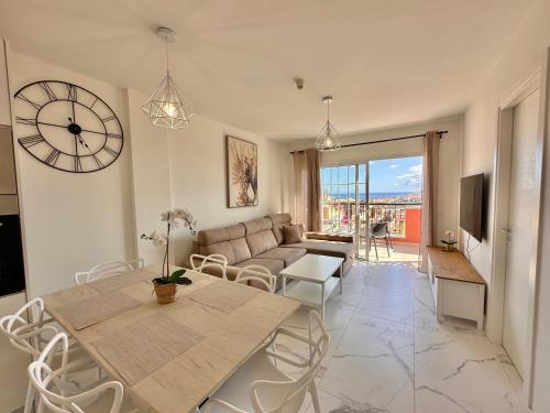 Sunset Apartment 7
