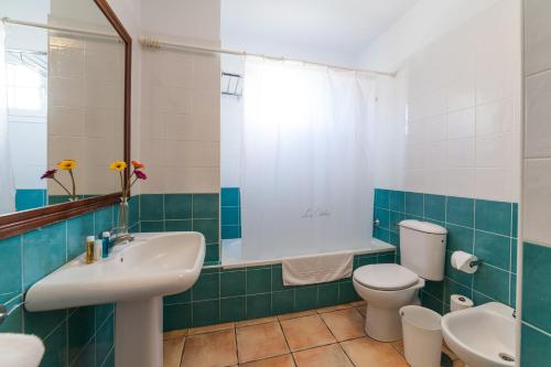 ห้องน้ำของ Apartamentos La Caleta