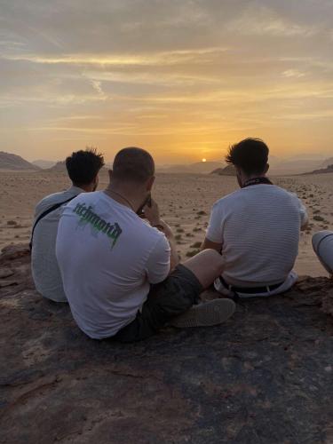 Wadi Rum 5-hour tour with sunset or morning, overnight stay with two meals and a Bedouin tent with a private bathroom Prices are for two people