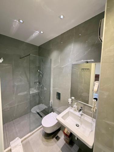 Hotel Dionis Roomsにあるバスルーム