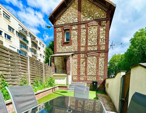 La Coloc' Rouen Docks T6 4 Bathrooms Garden