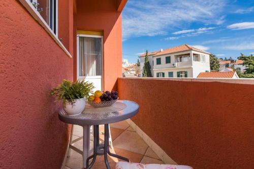 APP SEA View in OLD TOWN with Balcony