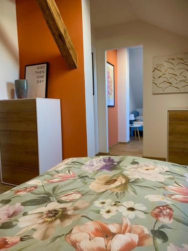 Postel nebo postele na pokoji v ubytování Forton Decco Apartments