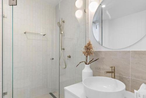 Ένα μπάνιο στο Edgewater Collection by Stay Noosa