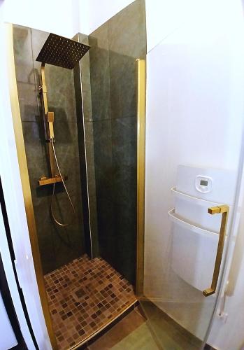 Appartement de Charme sur l'Île Saint-Louis - Élégance & Authenticité au Cœur de Paris