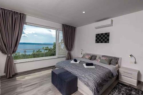 Apartment in Dramalj 53910