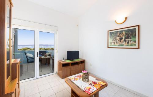 Gorgeous Apartment In Baska Voda With Wifi