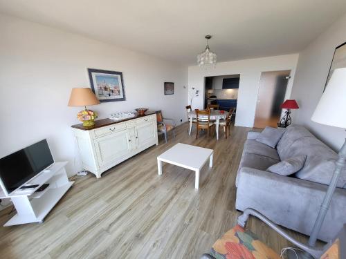 Appartement T3 rénové face à la mer avec garage et WIFI