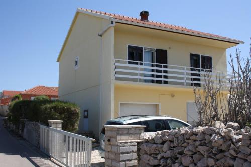 Gallery image of Apartman LAURA 1 in Ražanac