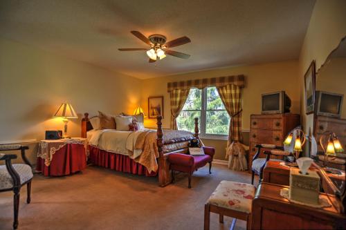 Gallery image of Blue Mountain Mist Country Inn in Pigeon Forge