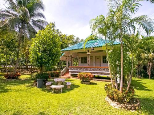 Zahrada ubytování OYO 1080 Kanyapa Resort Kaeng Krachan