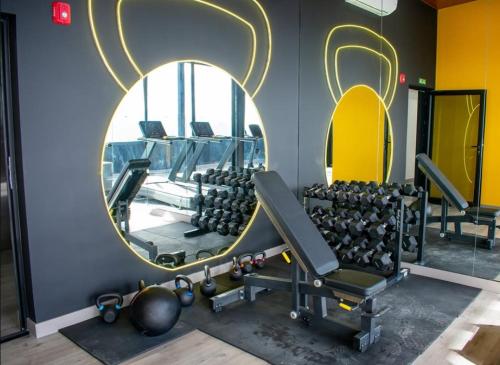 Fitness centrum a/nebo fitness zařízení v ubytování Stylish Loft with Valley View, Prime Escalante Location, San José