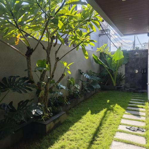 Κήπος έξω από το 2BR MD villa sanur