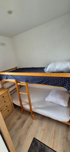 Studio 4 pers, vue mer, parking, wifi, ponton