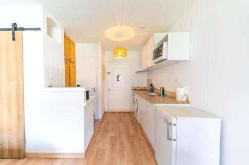 Photo de la galerie de l'établissement Charmant Studio proche centre ville, à Sainte-Maxime