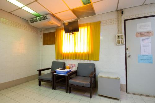 Posezení v ubytování Bualuang HOTEL