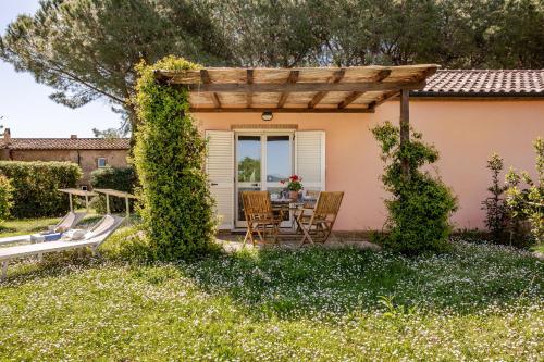 Κήπος έξω από το Agriturismo Antico Podere Il Polveraio