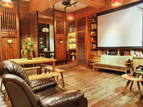 Posezení v ubytování Meizhou See You Again Hostel