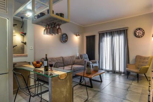 Cosy 1st floor apartment at Koum Kapi Beach