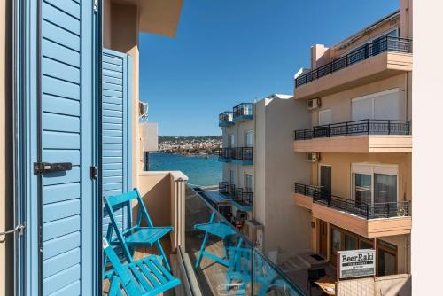 Cosy 1st floor apartment at Koum Kapi Beach