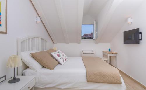 Porta Apartment and Rooms by Irundo