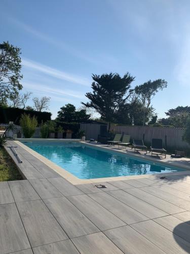Maison bord de mer avec piscine 10m chauffée classée 3 étoiles