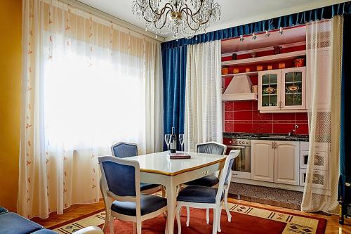 Lux Villa Apartments Benak - Barbara