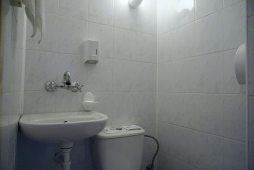 Ένα μπάνιο στο Hotel Unibus