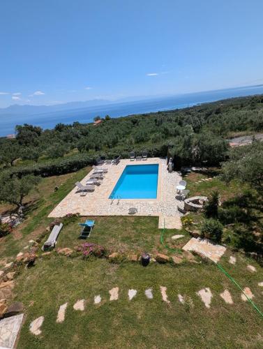 Piscina en o cerca de Loft apartment with sea view