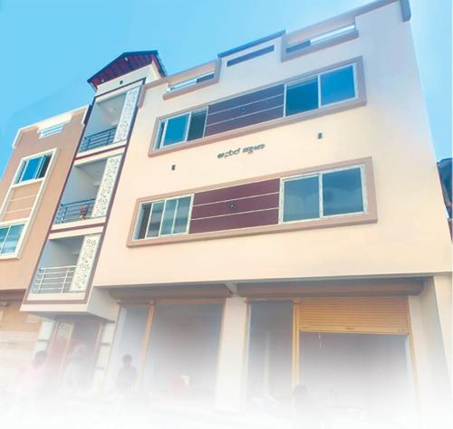 ChitradurgaSPR COMFORTs的建筑物的图像