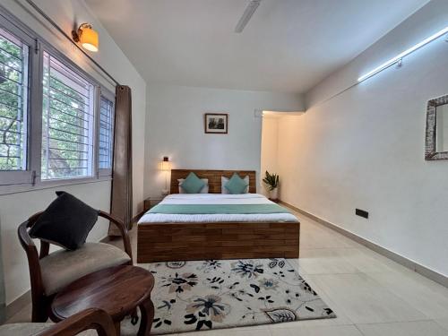 Katil atau katil-katil dalam bilik di Writers Chalet, Mussoorie- Opposite Wynberg Allen, 5 mins to mall road
